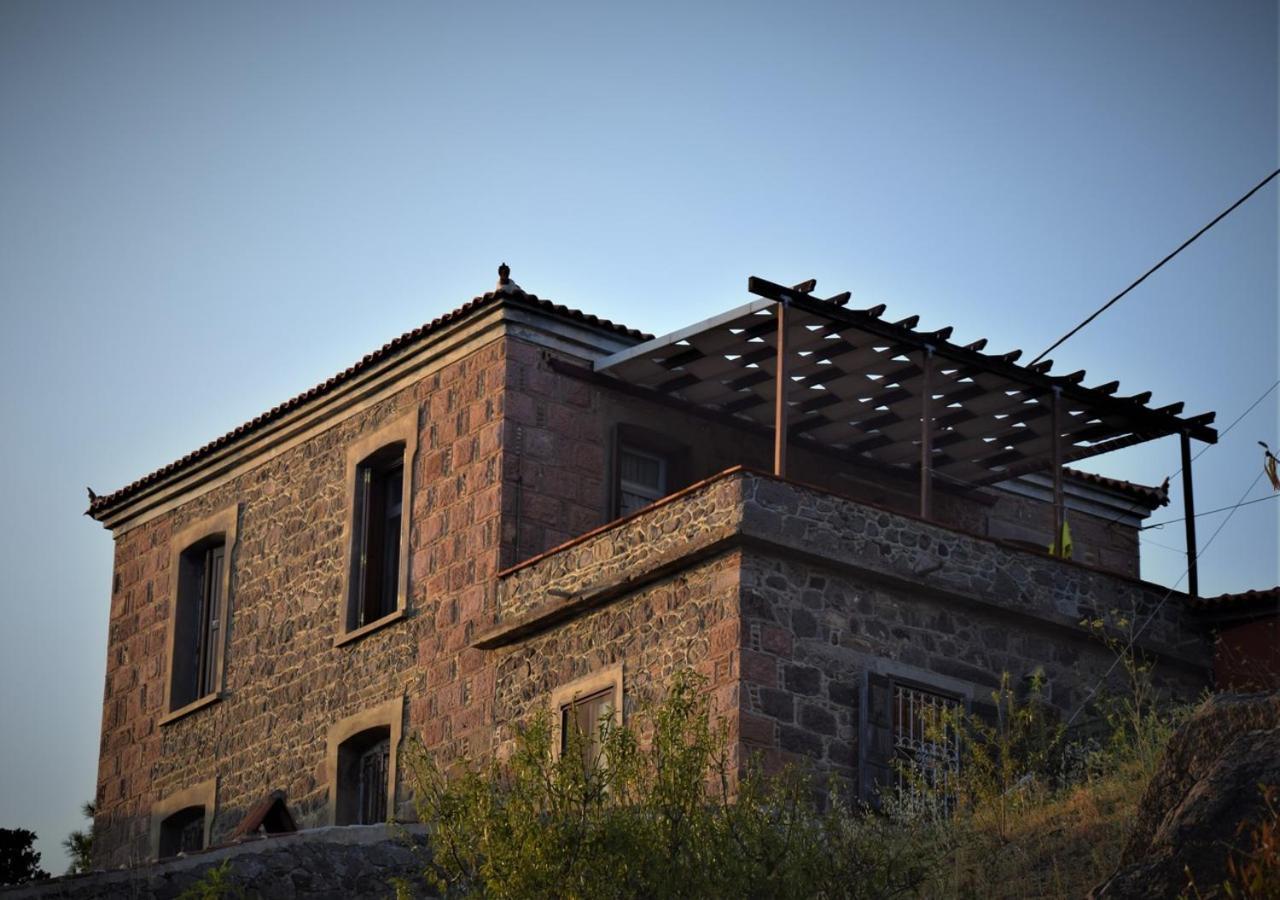 Villa Annie Mithymna Exterior photo